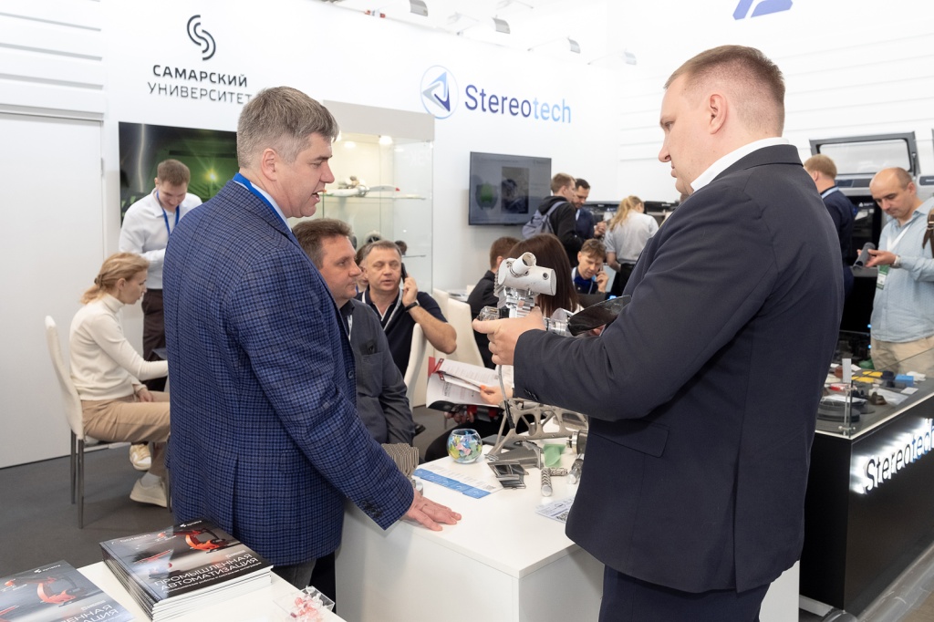 ARAT_RosAT_Metobr-Expo_02.jpg ARAT_RosAT_Metobr-Expo_02.jpg